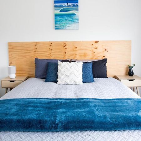 Surf N Stay Whangamata Esterno foto