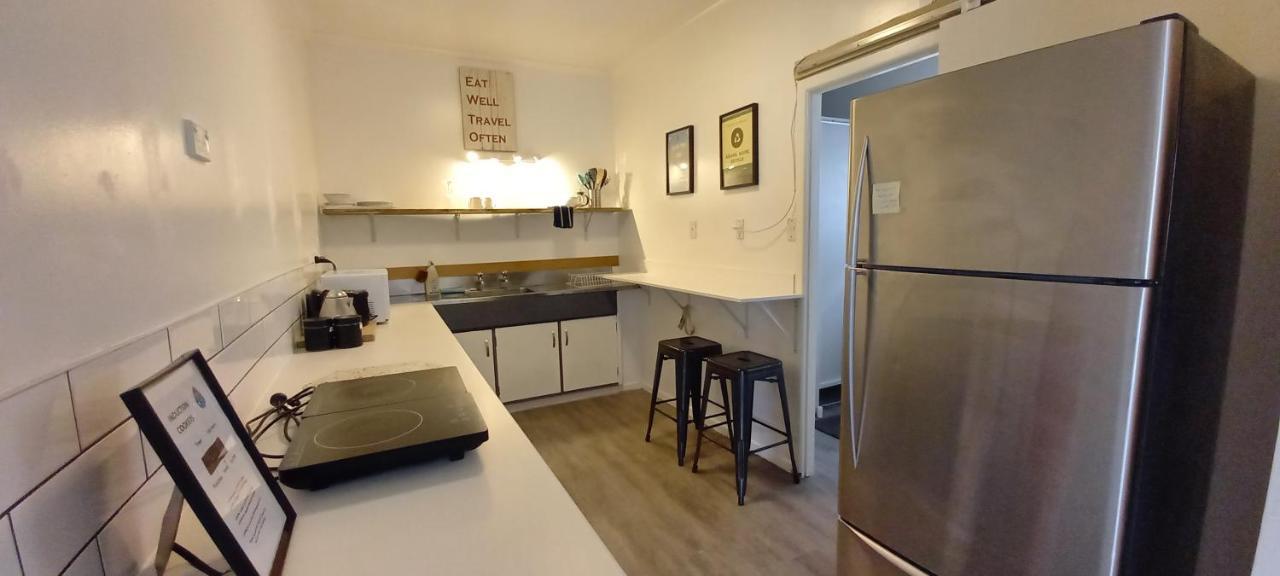 Surf N Stay Whangamata Esterno foto