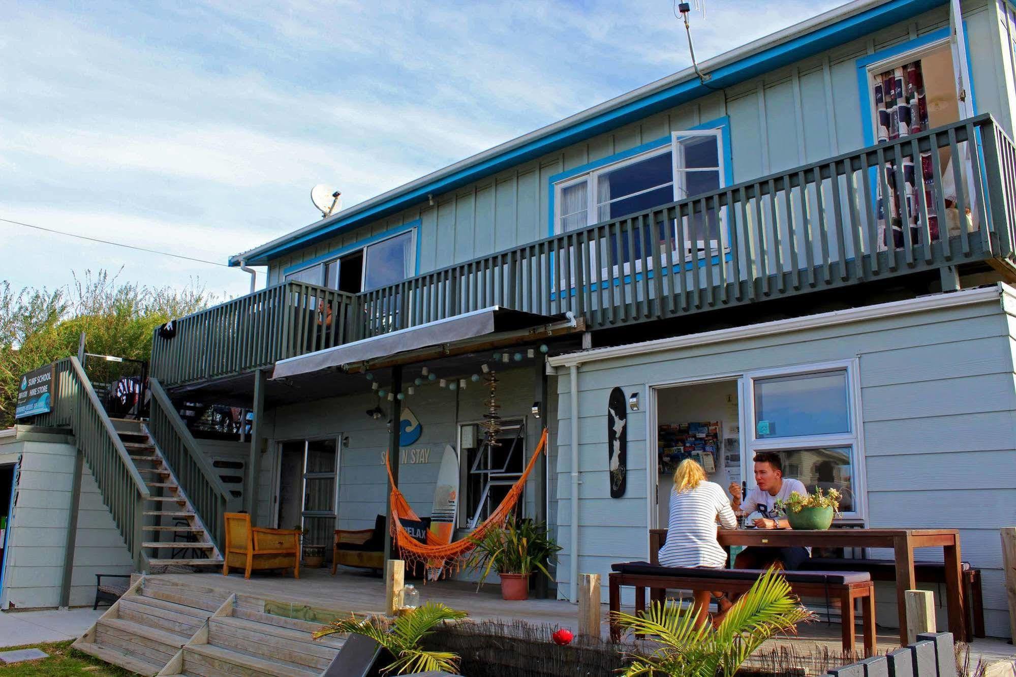 Surf N Stay Whangamata Esterno foto
