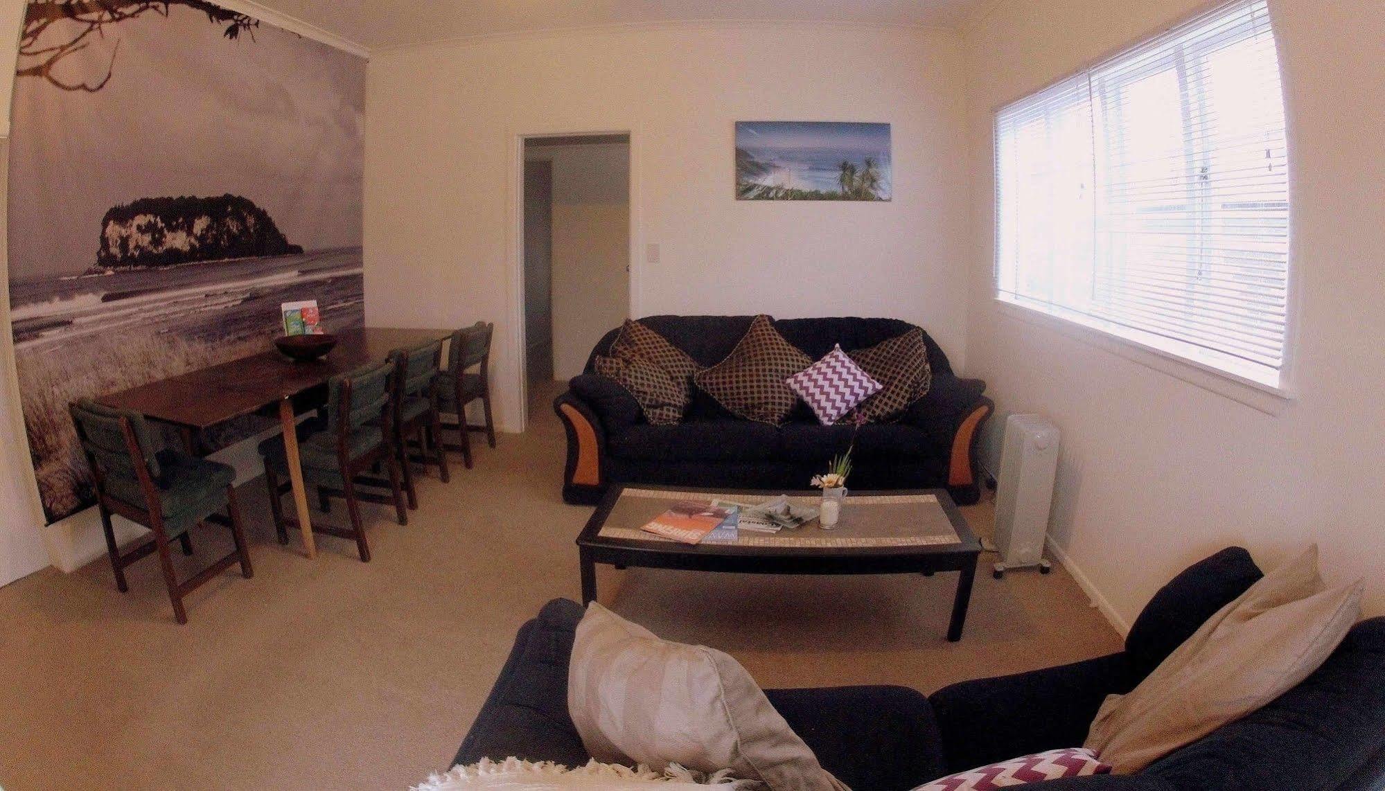 Surf N Stay Whangamata Esterno foto